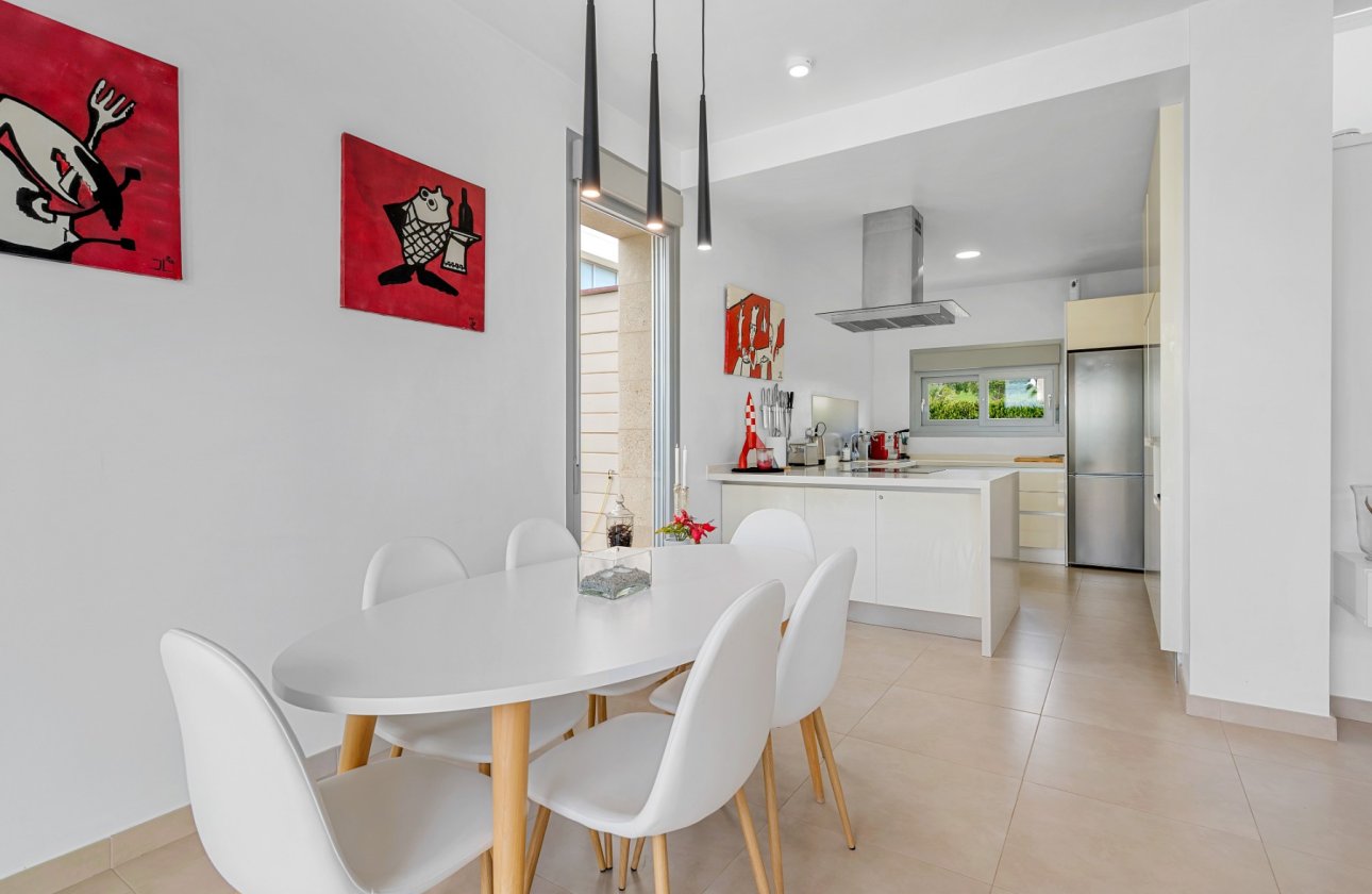 Revente - Villa -
Orihuela Costa - Costa Blanca