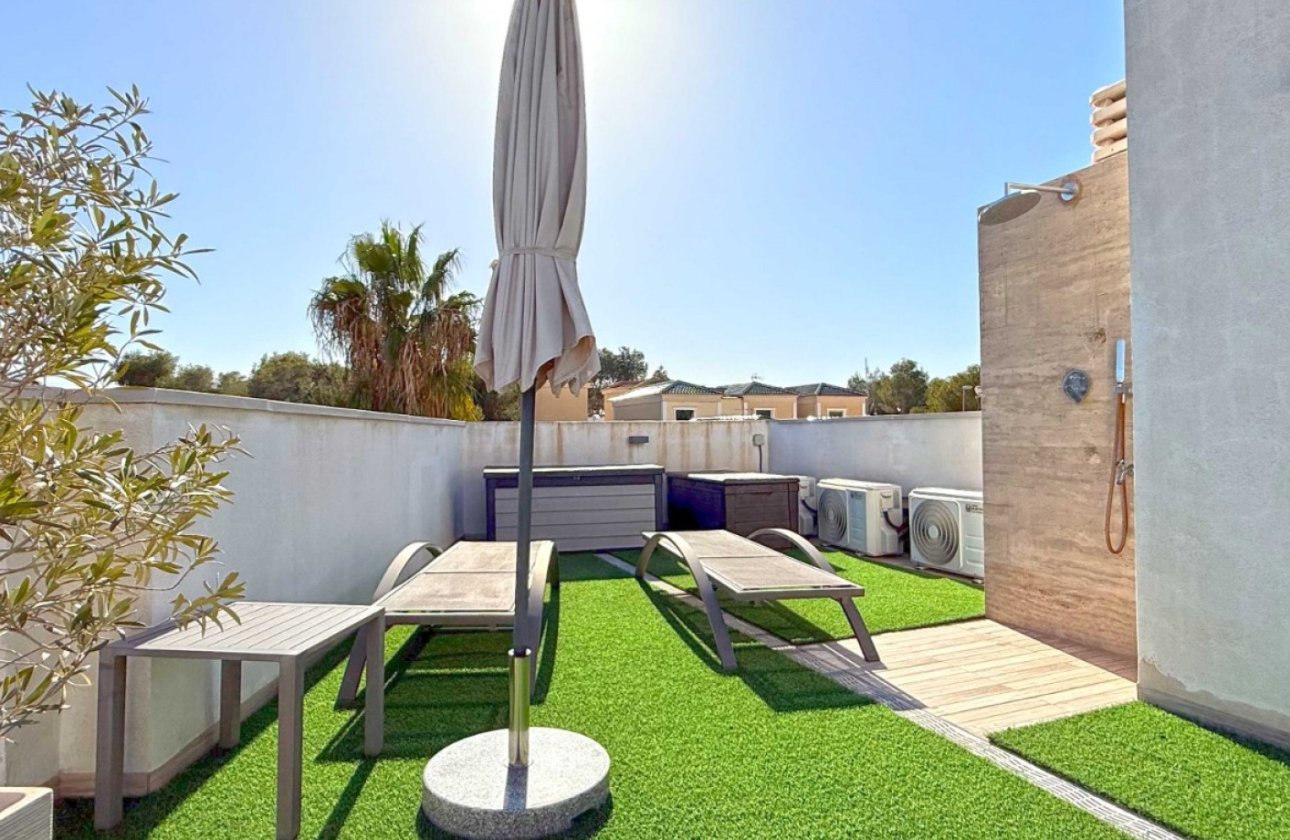 Revente - Villa -
Orihuela Costa - Costa Blanca
