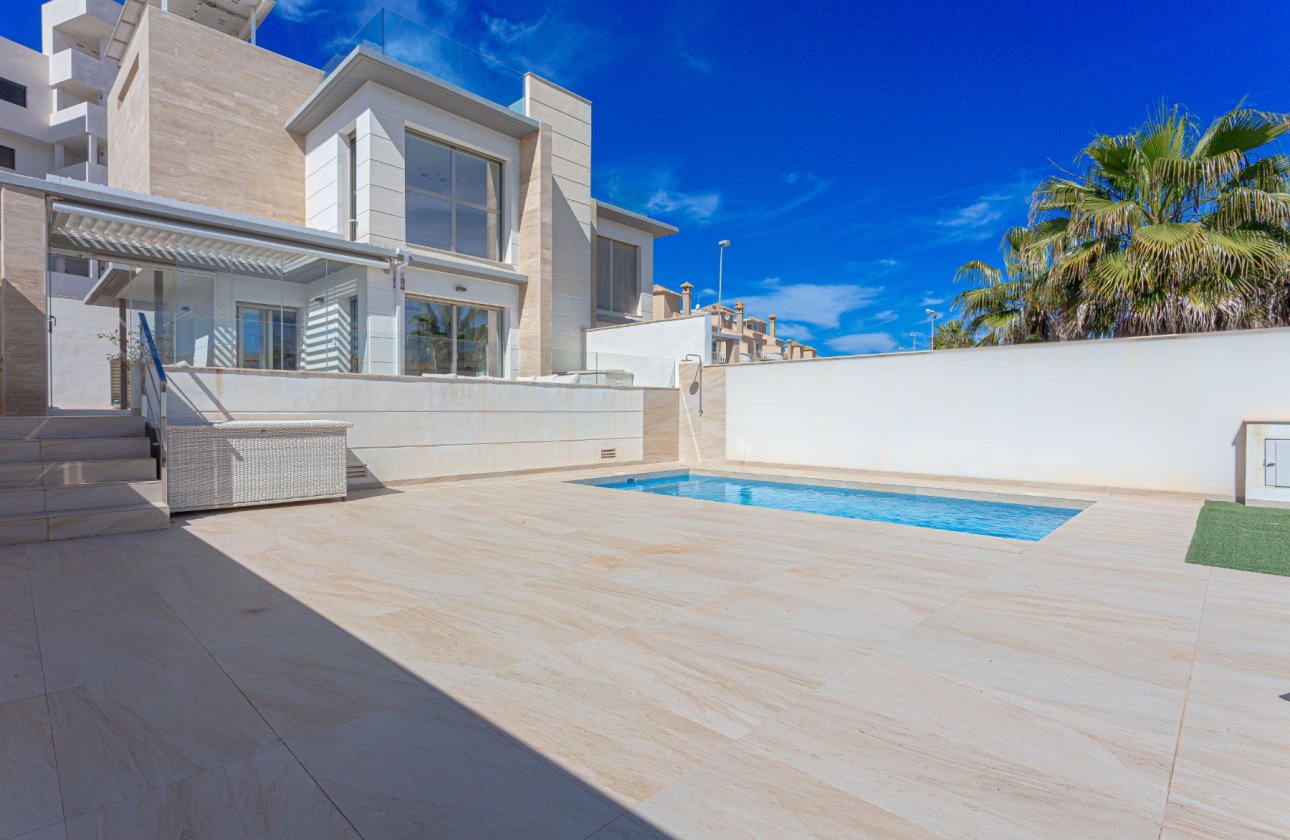 Revente - Villa -
Orihuela Costa - Costa Blanca