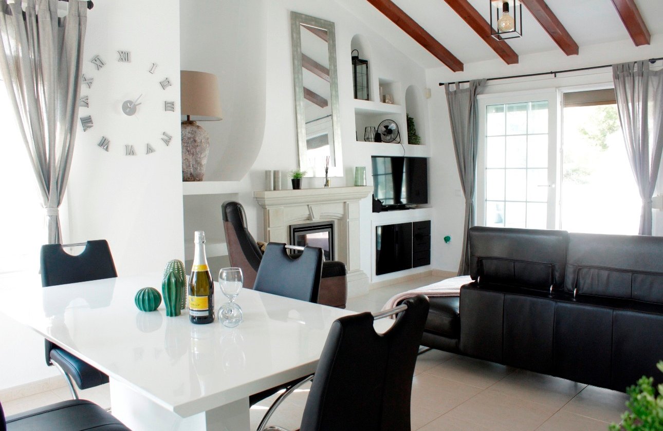 Revente - Villa -
Orihuela Costa - Costa Blanca