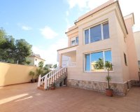 Revente - Villa -
Orihuela Costa - Costa Blanca
