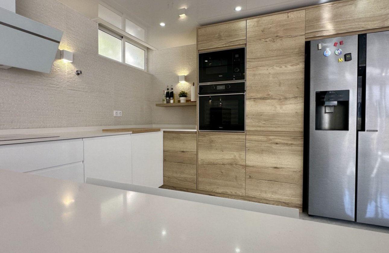 Revente - Villa -
Orihuela Costa - Costa Blanca