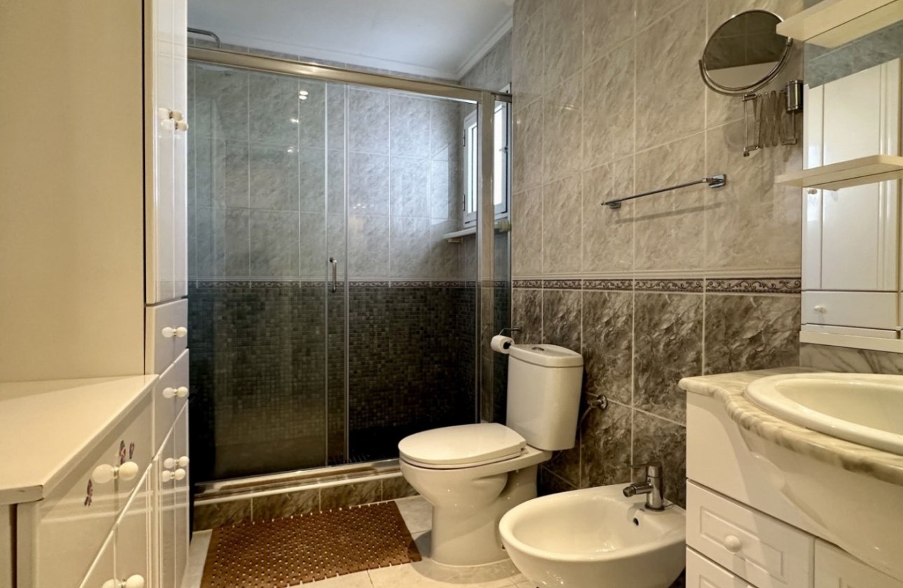 Revente - Villa -
Orihuela Costa - Costa Blanca