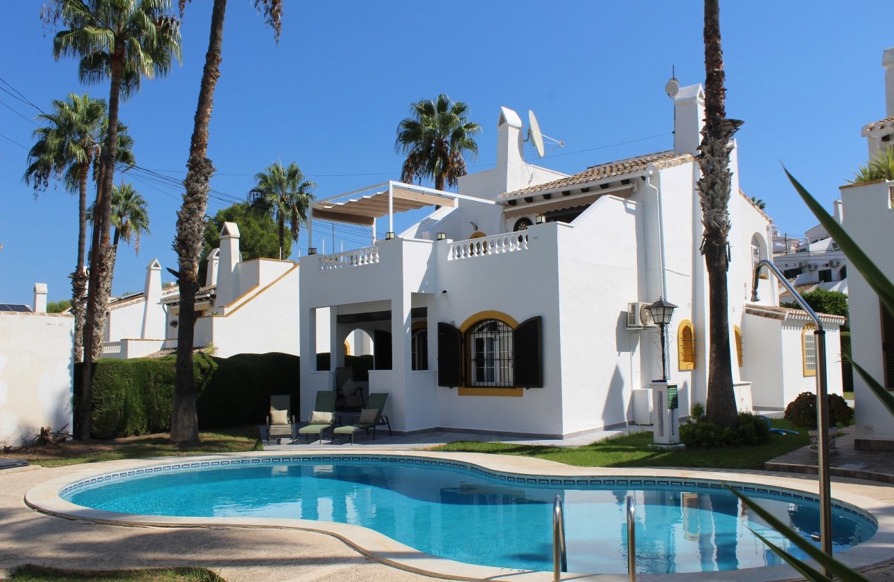 Revente - Villa -
Orihuela Costa - Costa Blanca