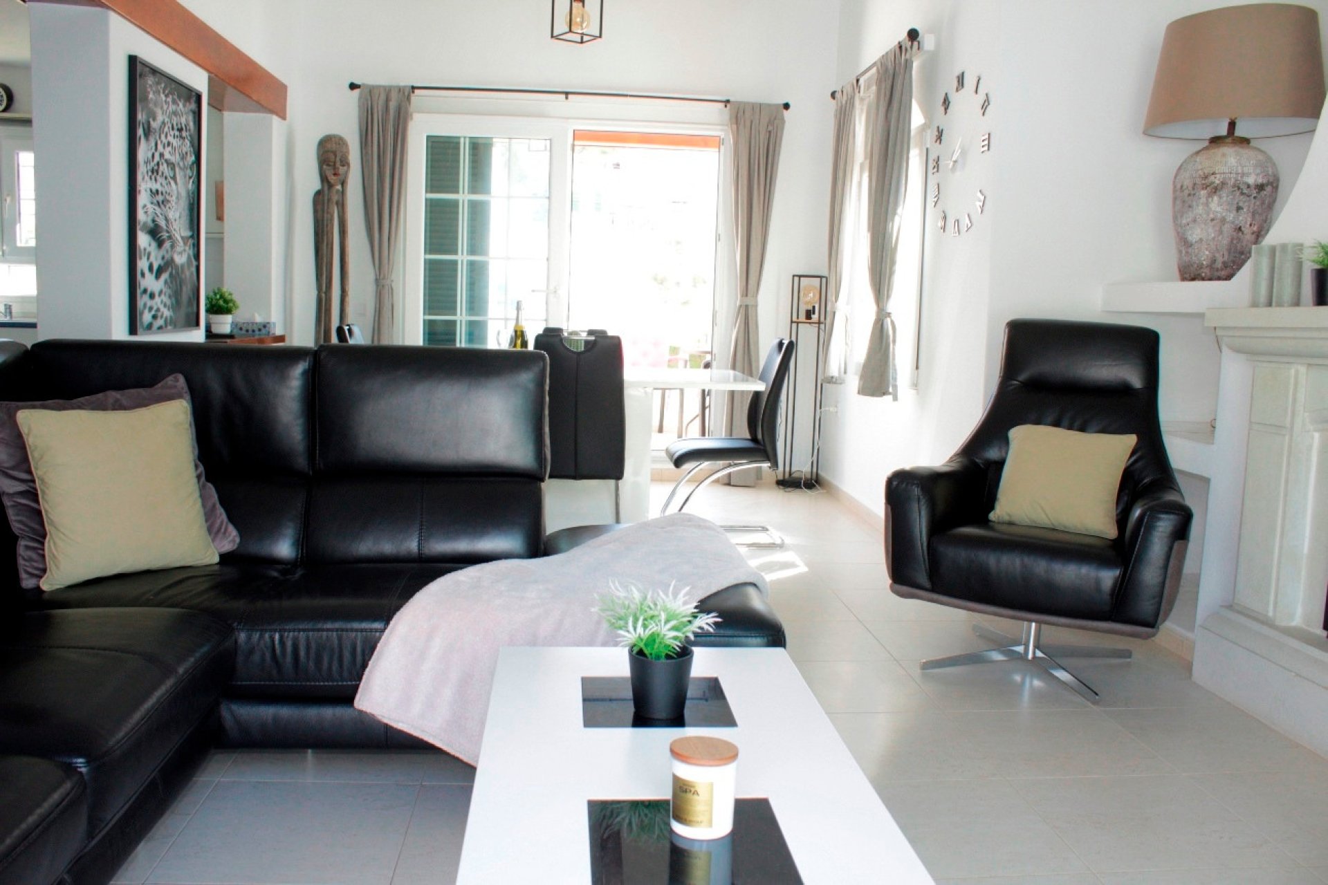 Revente - Villa -
Orihuela Costa - Costa Blanca