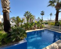 Revente - Villa -
Orihuela Costa - Costa Blanca