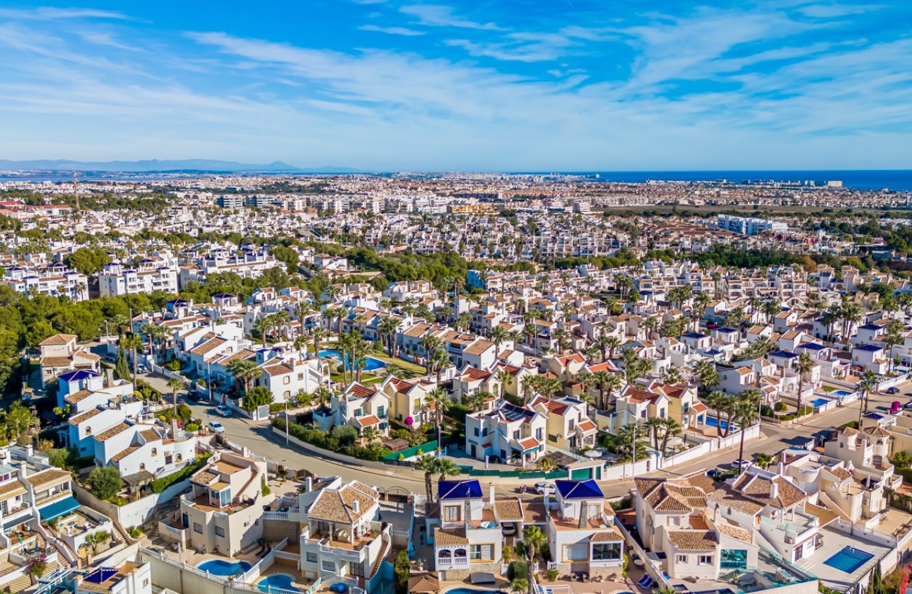 Revente - Villa -
Orihuela Costa - Costa Blanca