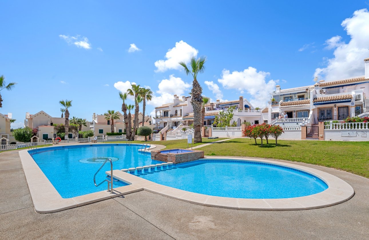 Revente - Villa -
Orihuela Costa - Costa Blanca