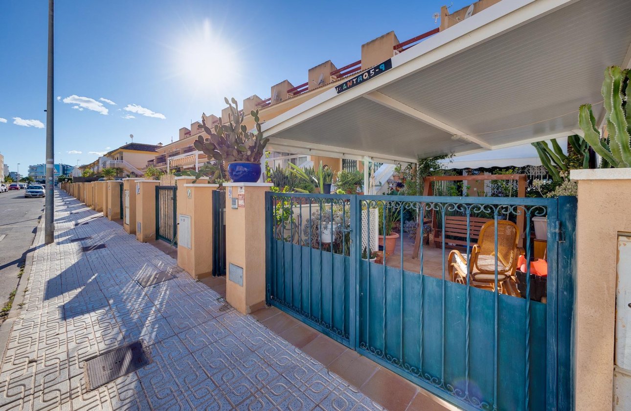Revente - Villa -
Orihuela Costa - Costa Blanca