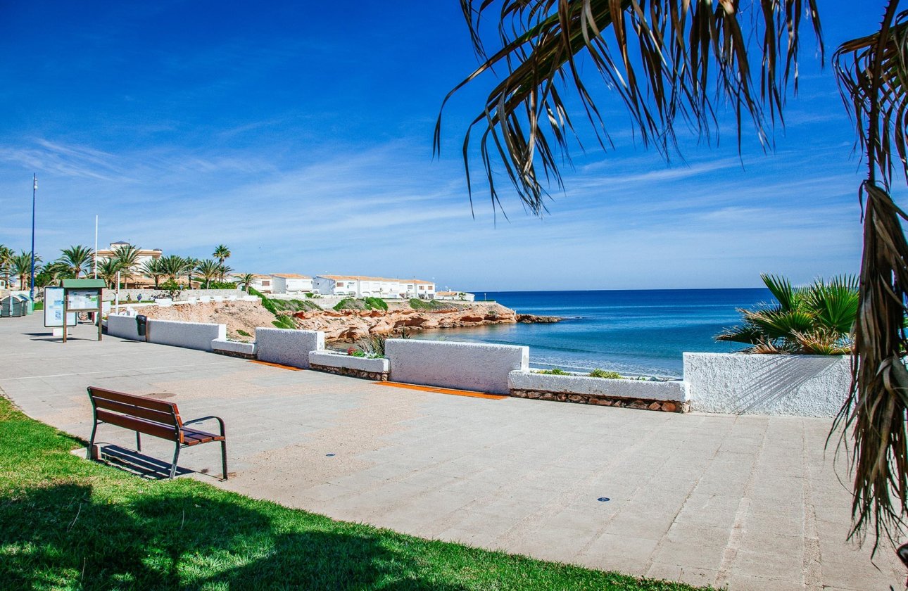 Revente - Villa -
Orihuela Costa - Costa Blanca