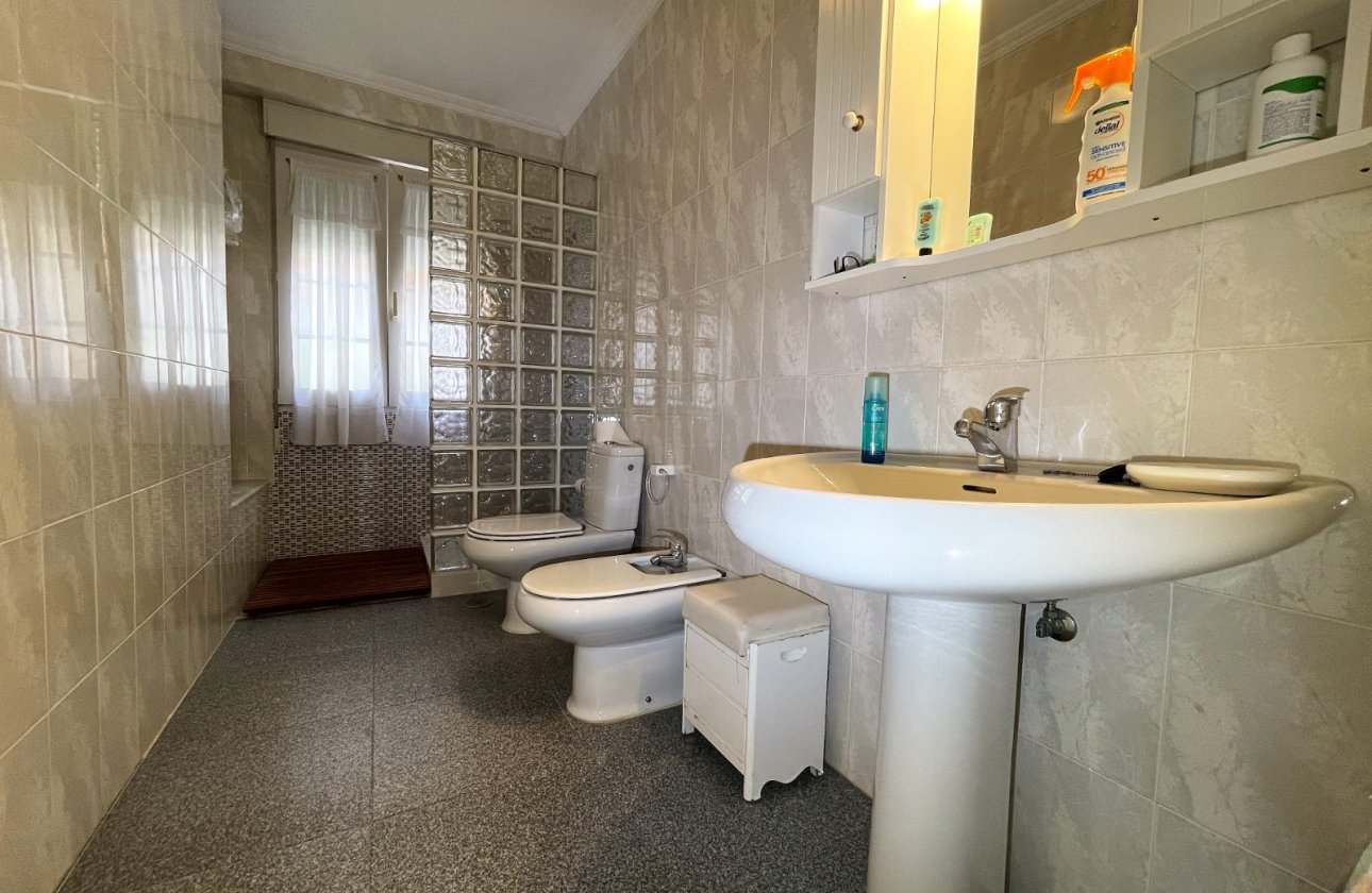 Revente - Villa -
Orihuela Costa - Costa Blanca