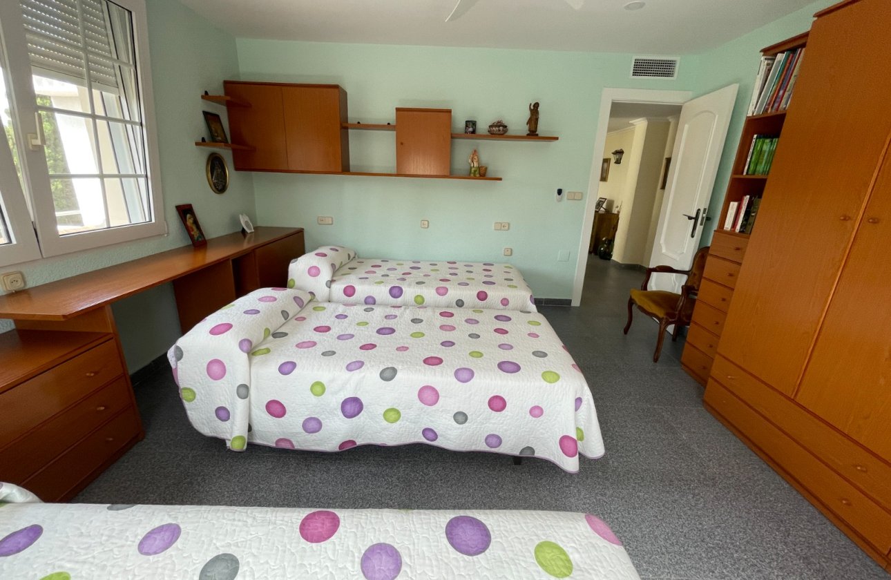 Revente - Villa -
Orihuela Costa - Costa Blanca