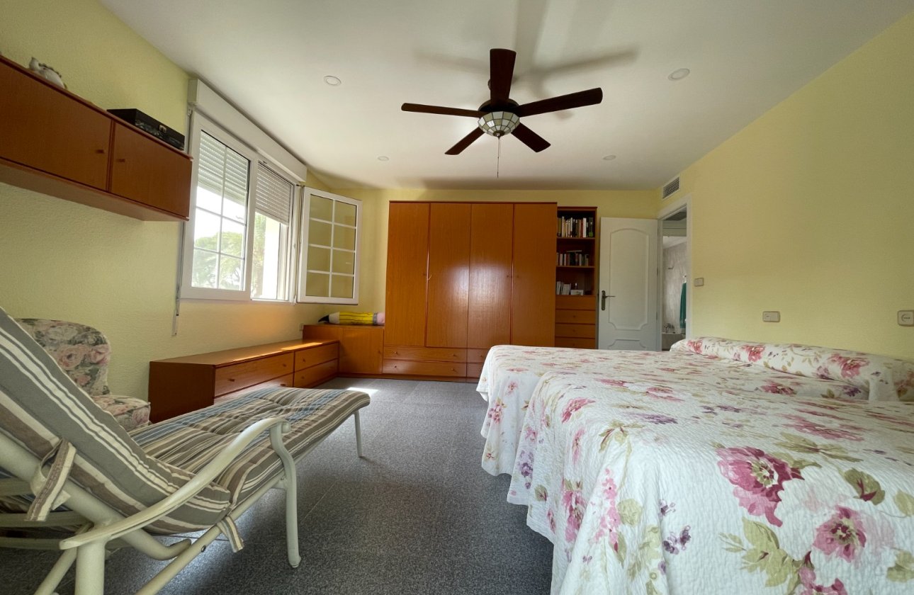 Revente - Villa -
Orihuela Costa - Costa Blanca