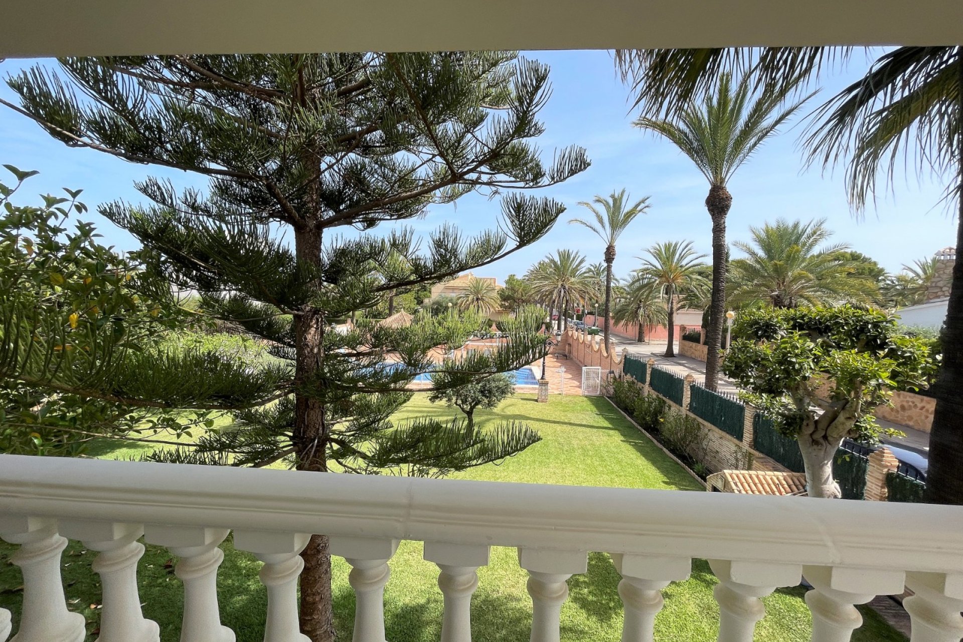 Revente - Villa -
Orihuela Costa - Costa Blanca