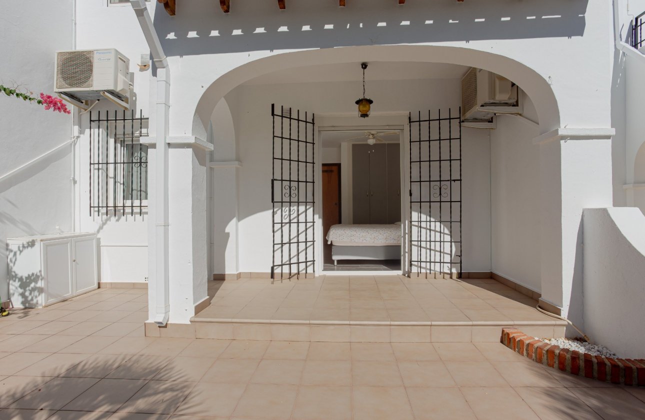 Revente - Villa -
Orihuela Costa - Costa Blanca