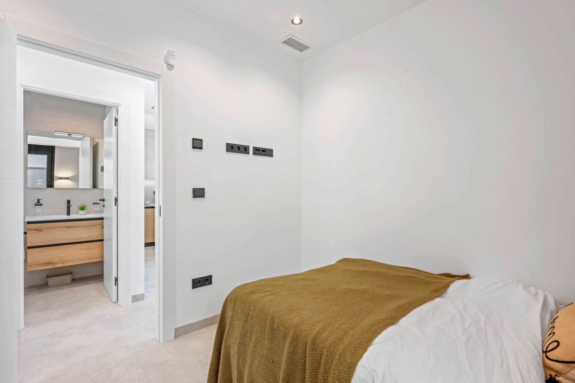 Revente - Villa -
Orihuela Costa - Costa Blanca