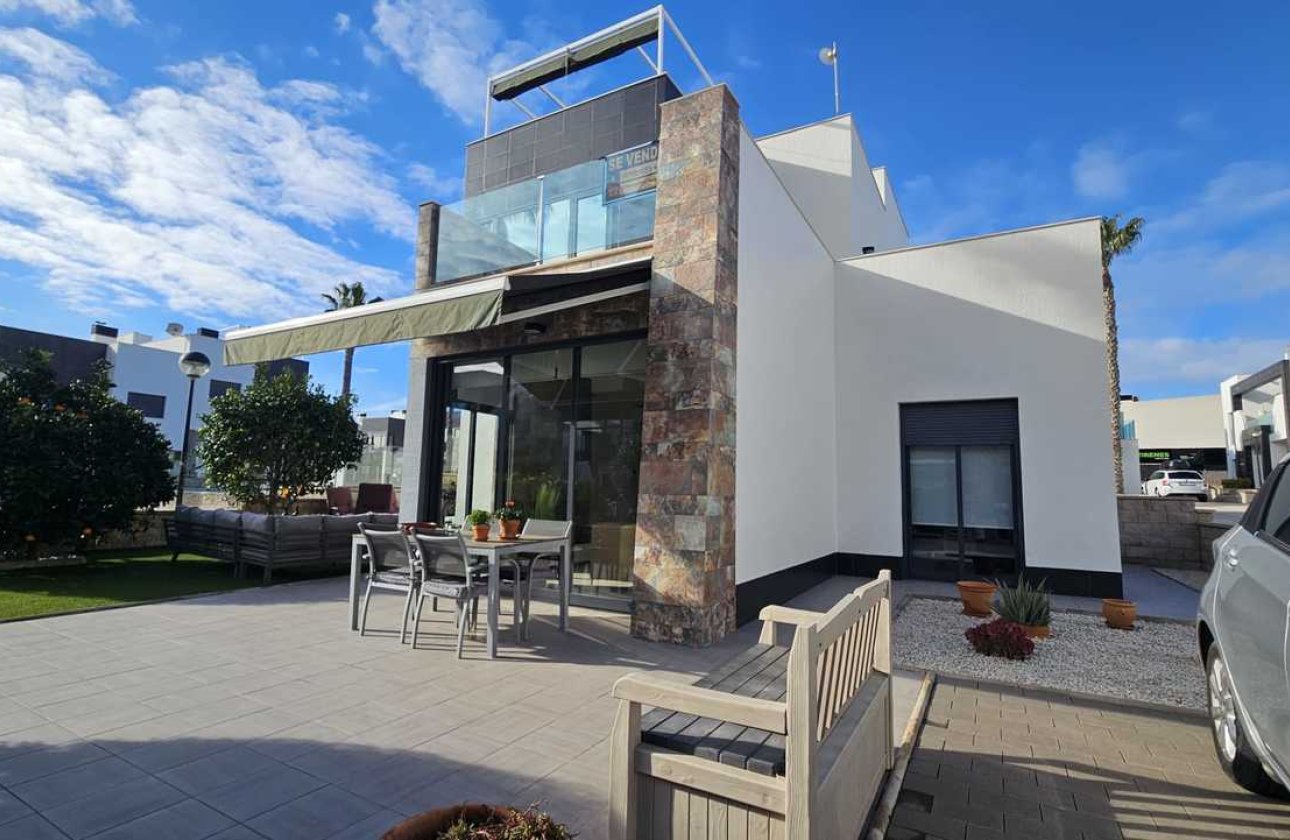 Revente - Villa -
Orihuela Costa - Costa Blanca