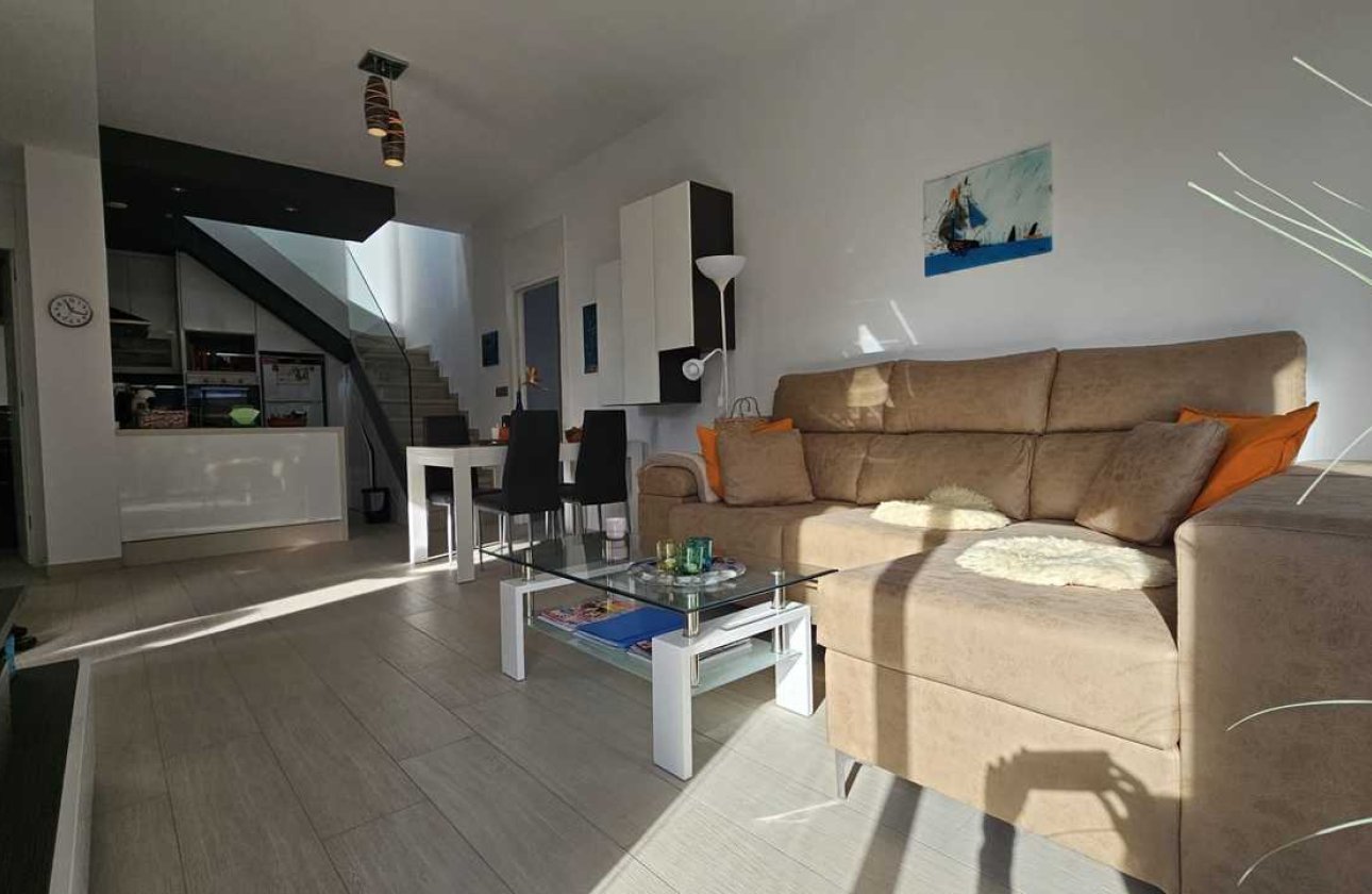 Revente - Villa -
Orihuela Costa - Costa Blanca