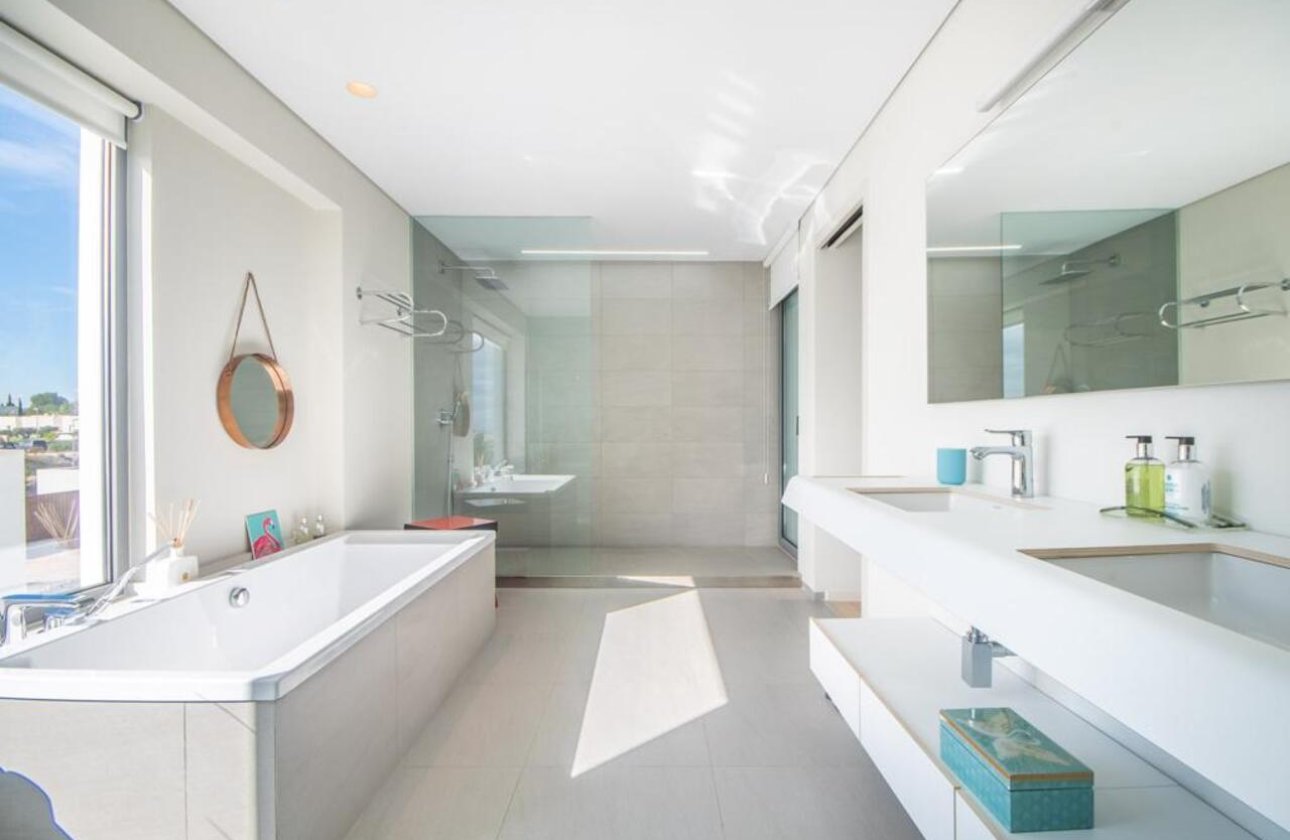 Revente - Villa -
Orihuela Costa - Costa Blanca