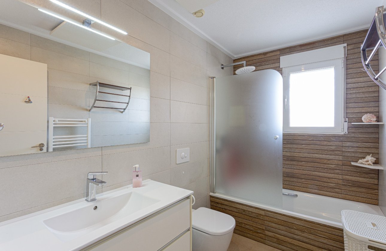 Revente - Villa -
Orihuela Costa - Costa Blanca