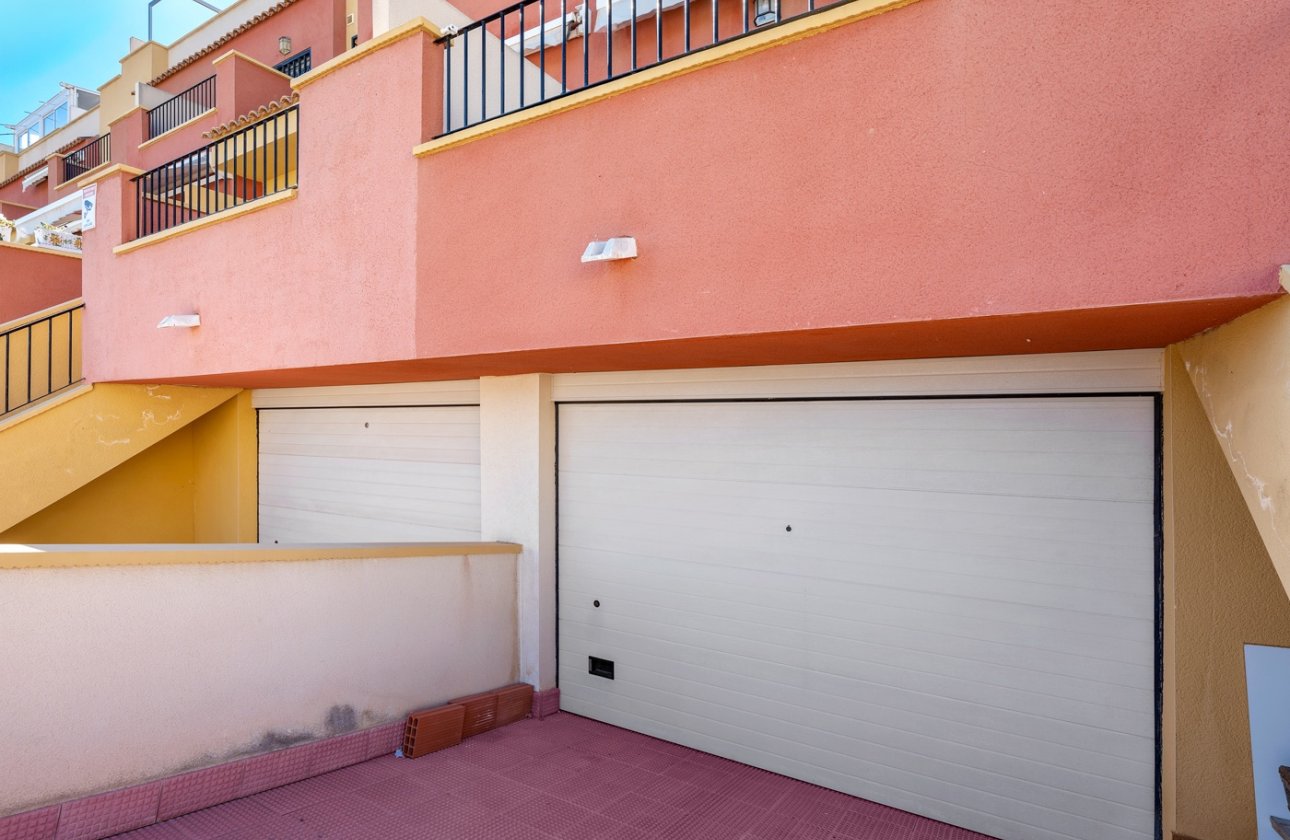 Revente - Villa -
Orihuela Costa - Costa Blanca