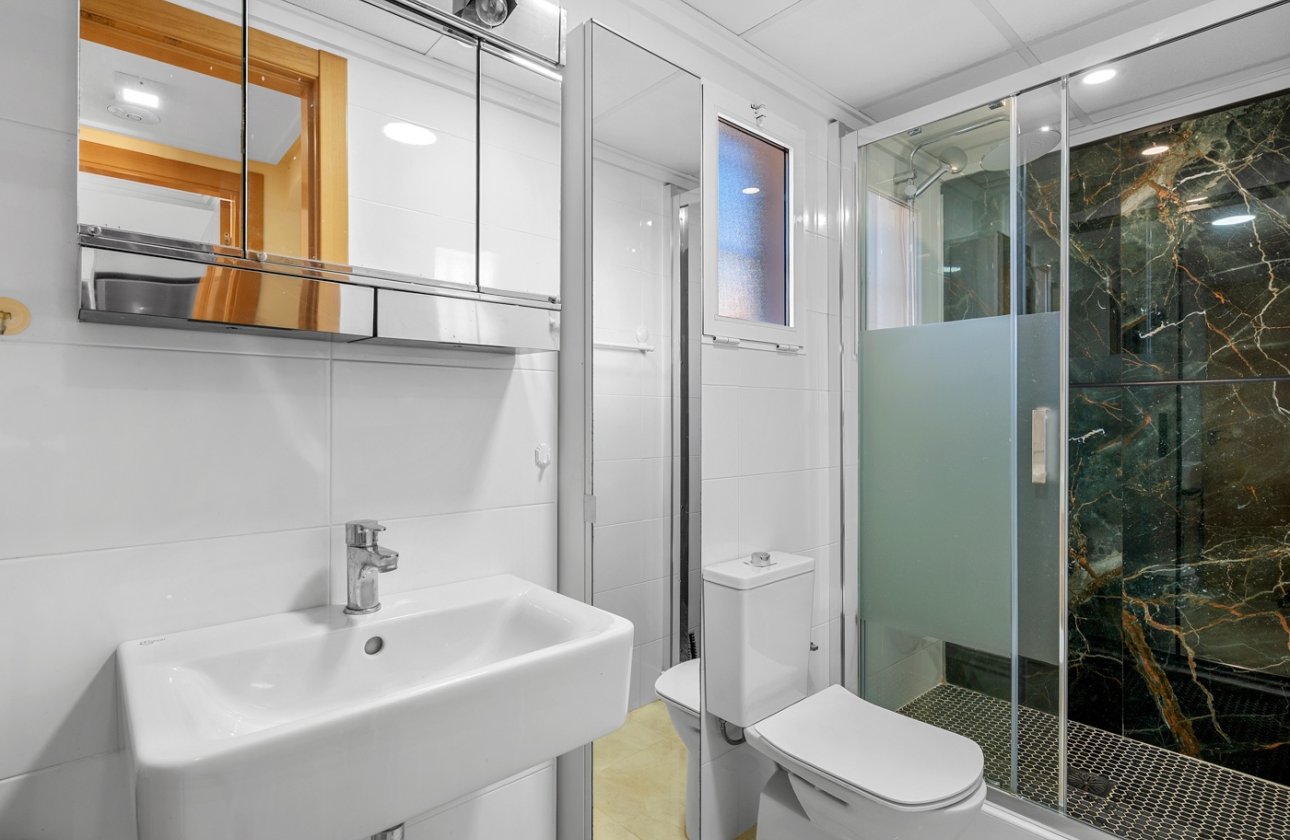 Revente - Villa -
Orihuela Costa - Costa Blanca