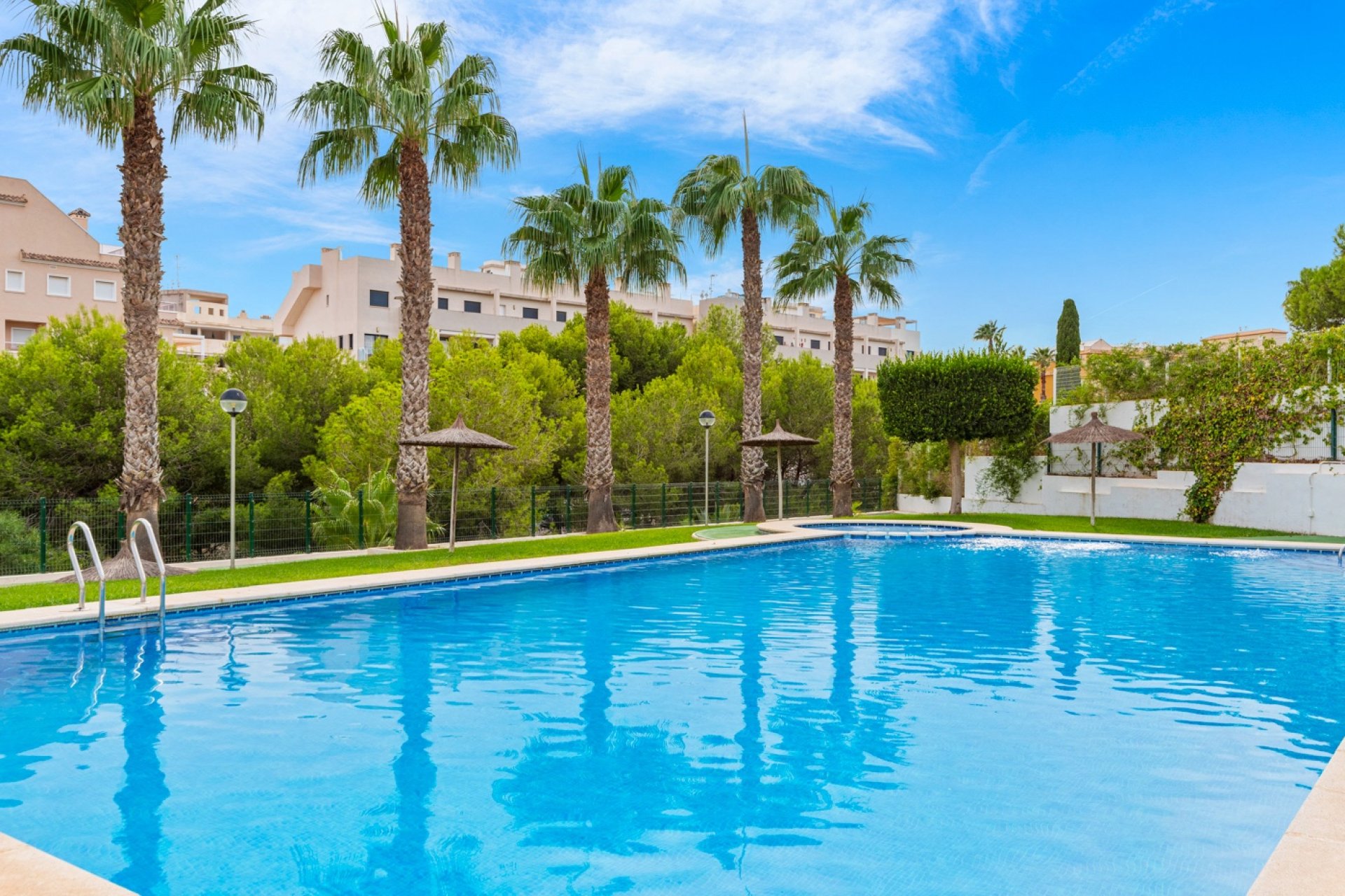 Revente - Villa -
Orihuela Costa - Costa Blanca