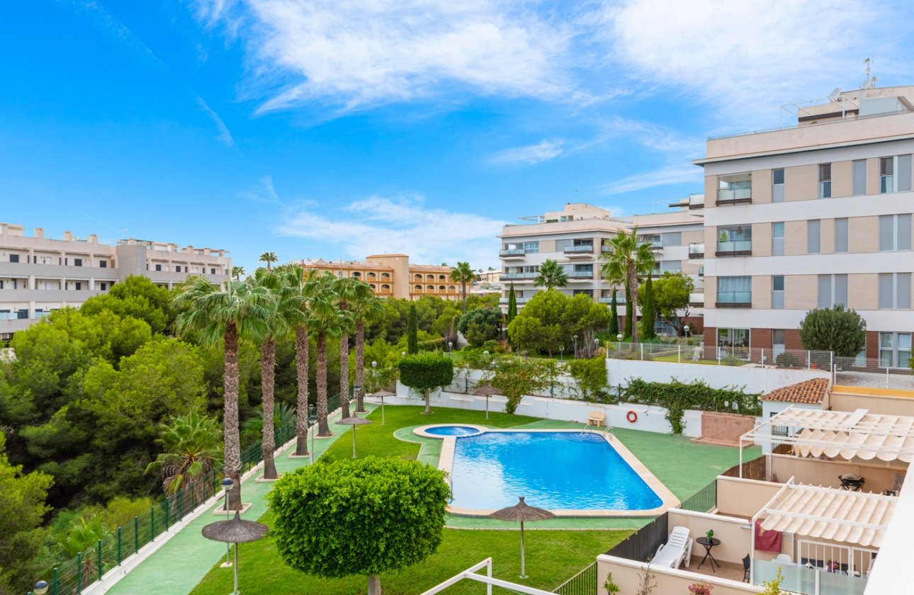 Revente - Villa -
Orihuela Costa - Costa Blanca
