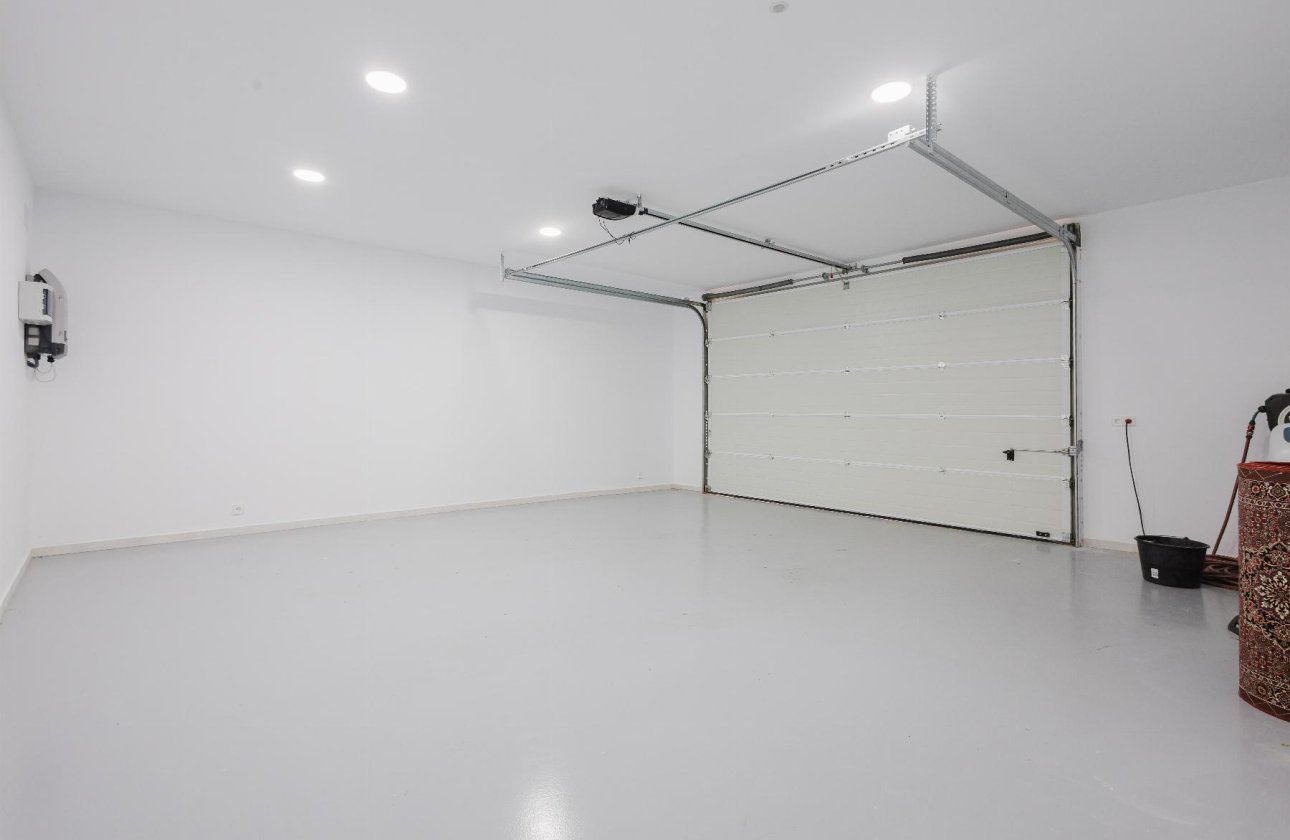 Revente - Villa -
Orihuela Costa - Costa Blanca