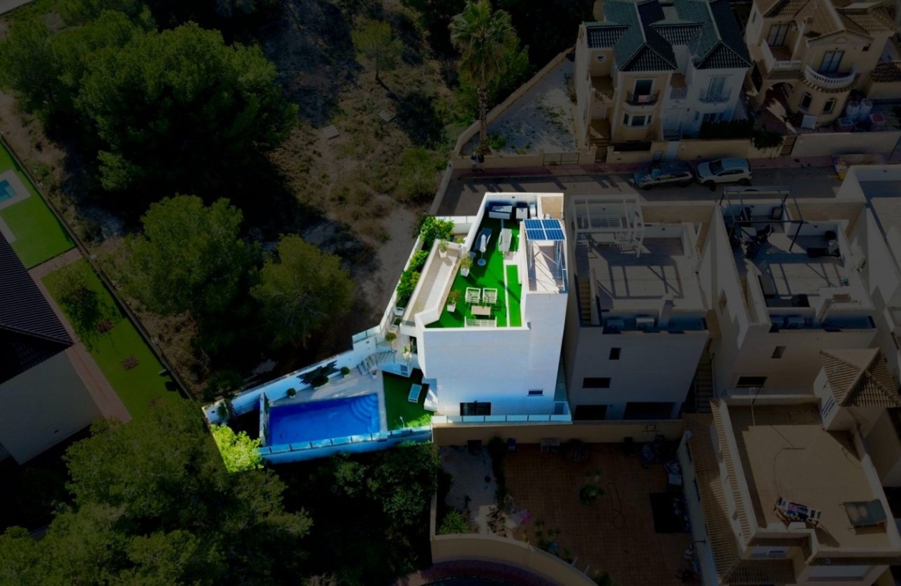 Revente - Villa -
Orihuela Costa - Costa Blanca