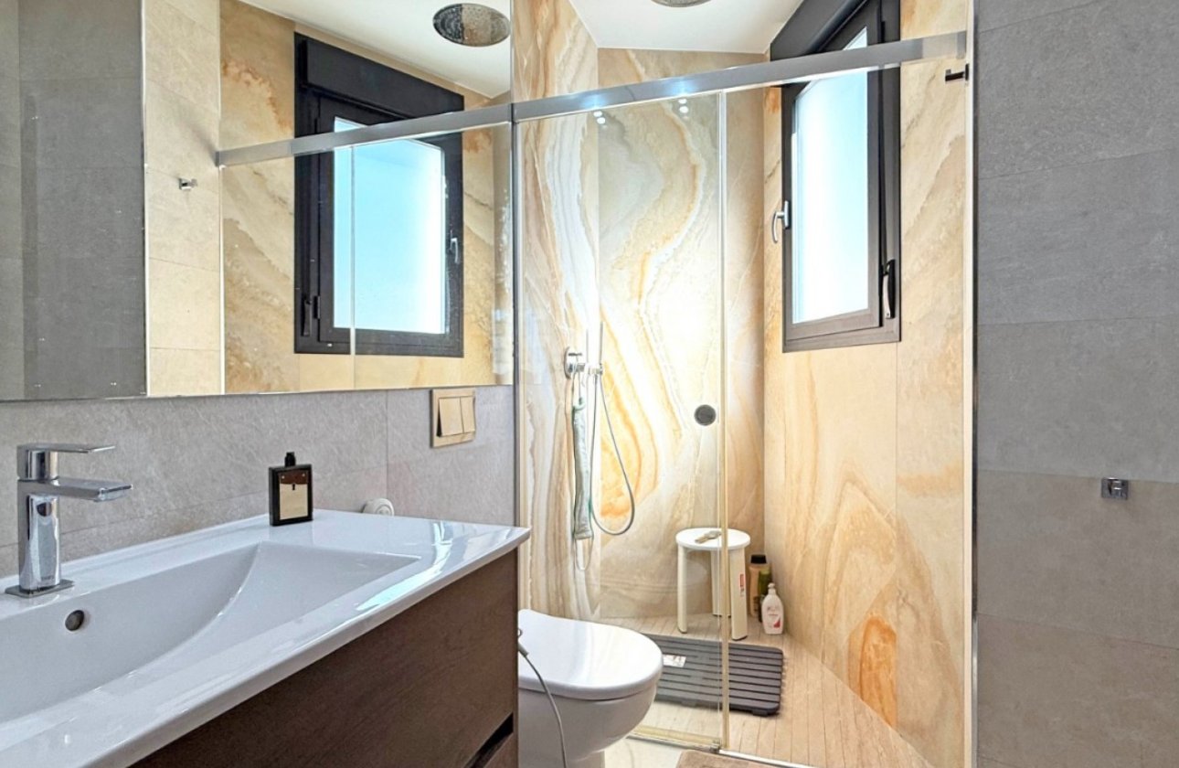 Revente - Villa -
Orihuela Costa - Costa Blanca