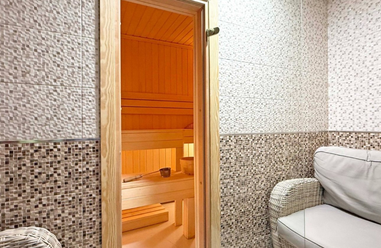 Revente - Villa -
Orihuela Costa - Costa Blanca