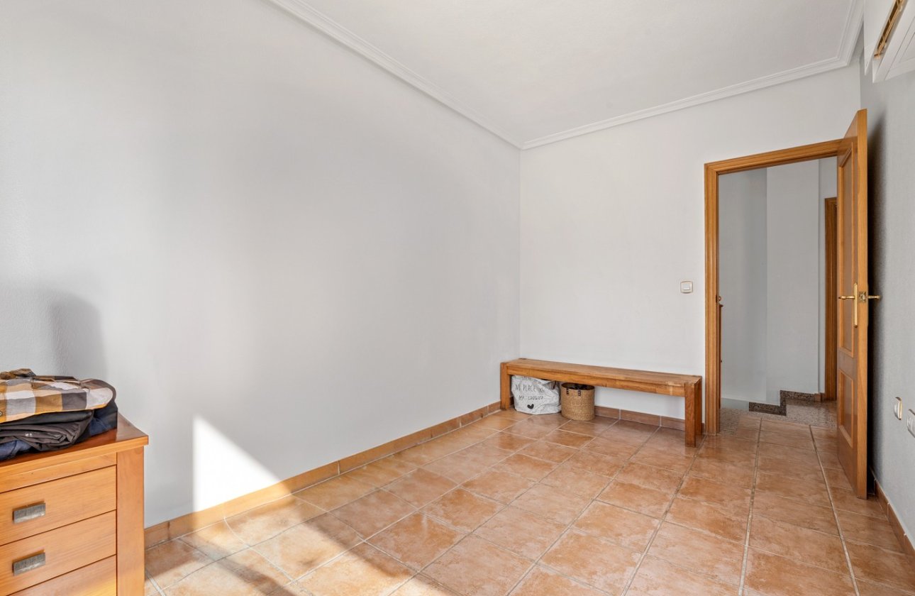 Revente - Villa -
Orihuela Costa - Costa Blanca