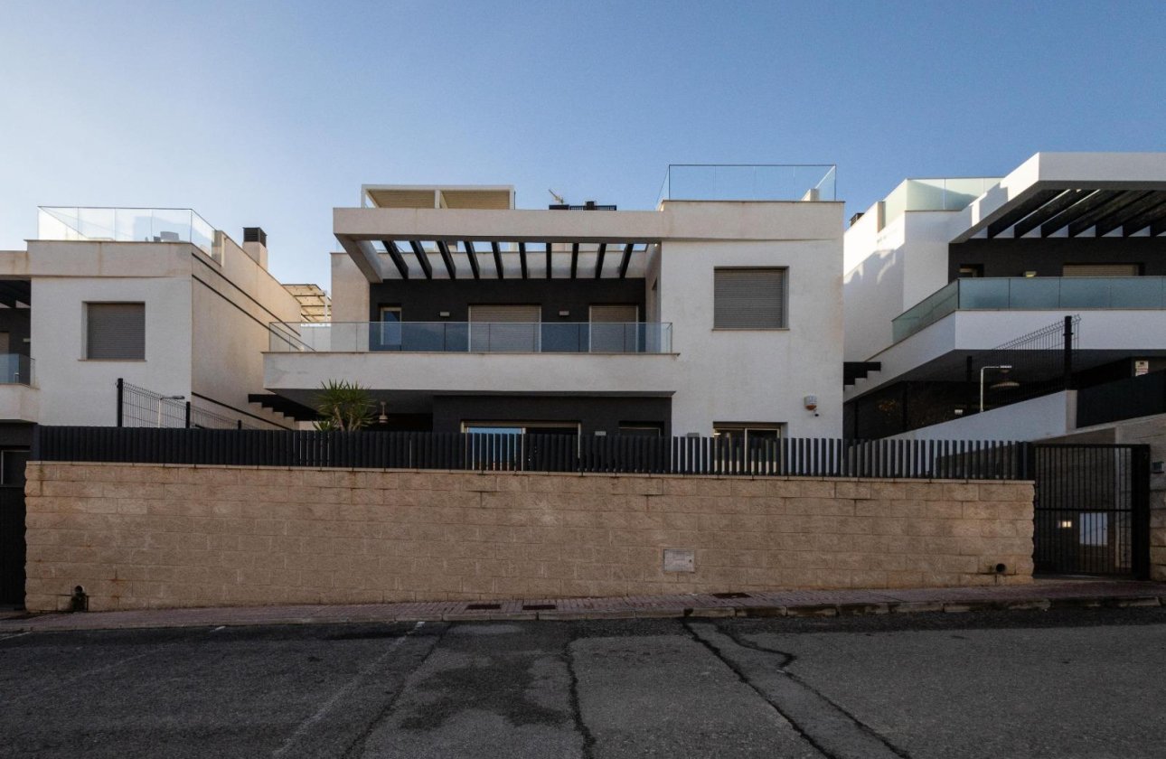 Revente - Villa -
Orihuela Costa - Costa Blanca