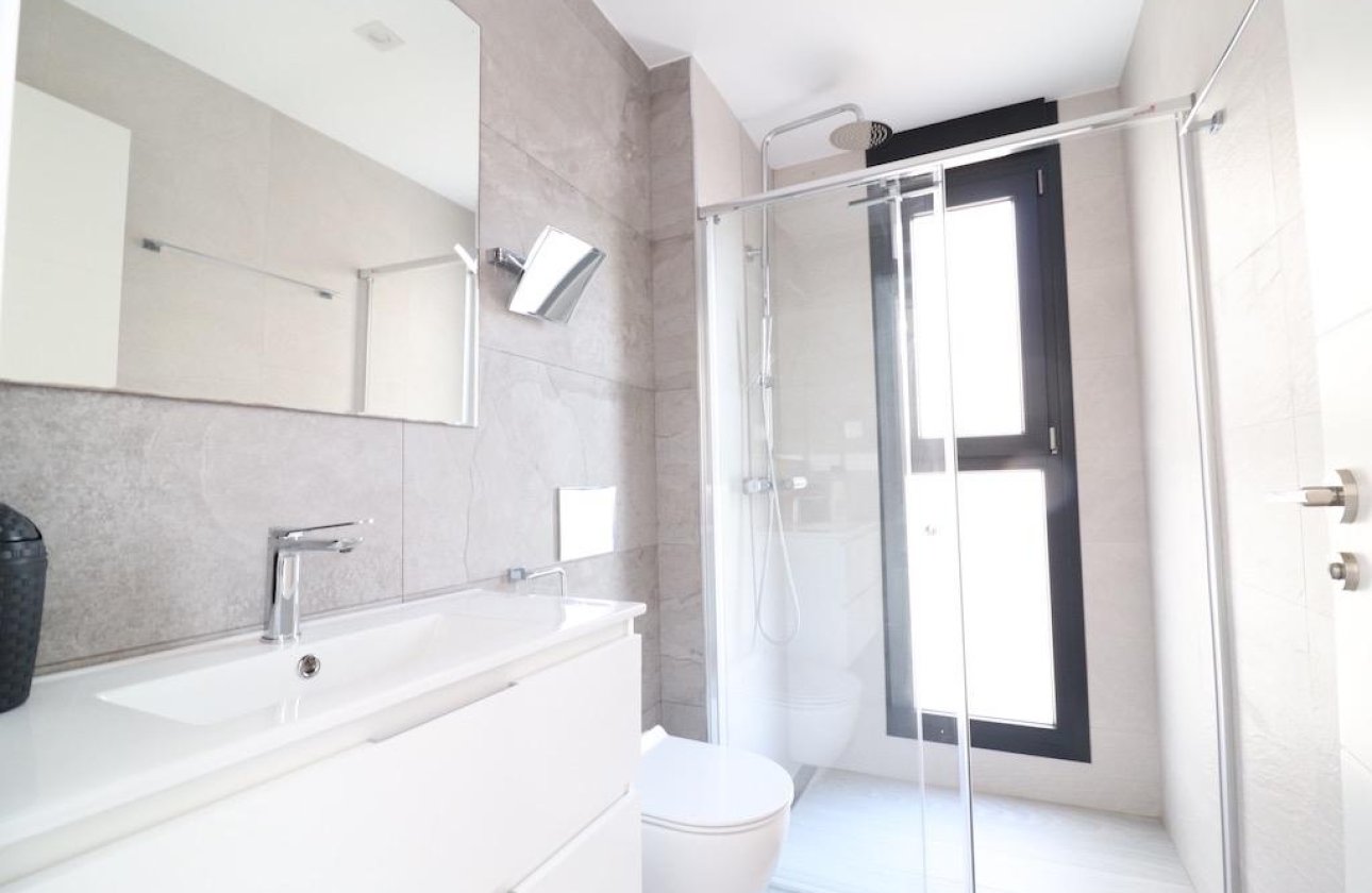 Revente - Villa -
Orihuela Costa - Costa Blanca