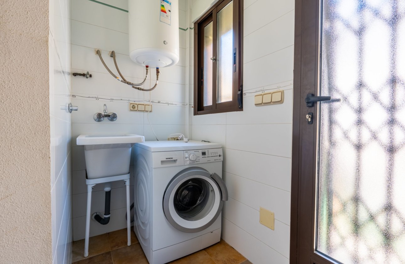 Revente - Villa -
Orihuela Costa - Costa Blanca