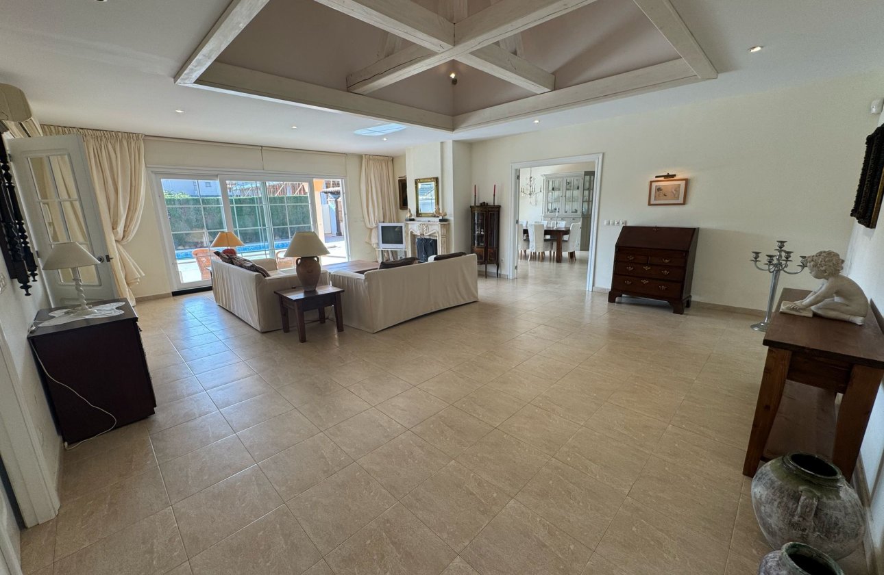 Revente - Villa -
Orihuela Costa - Costa Blanca