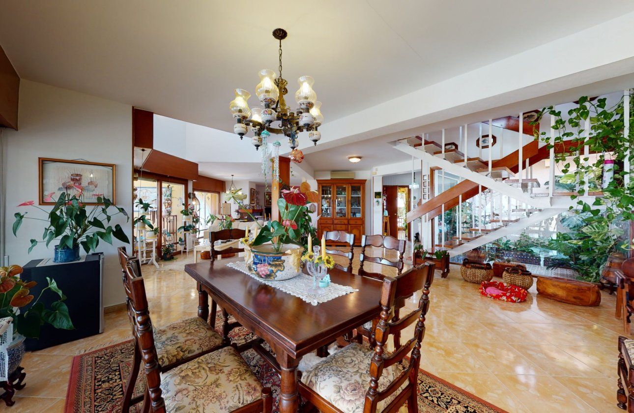 Revente - Villa -
Orihuela Costa - Costa Blanca