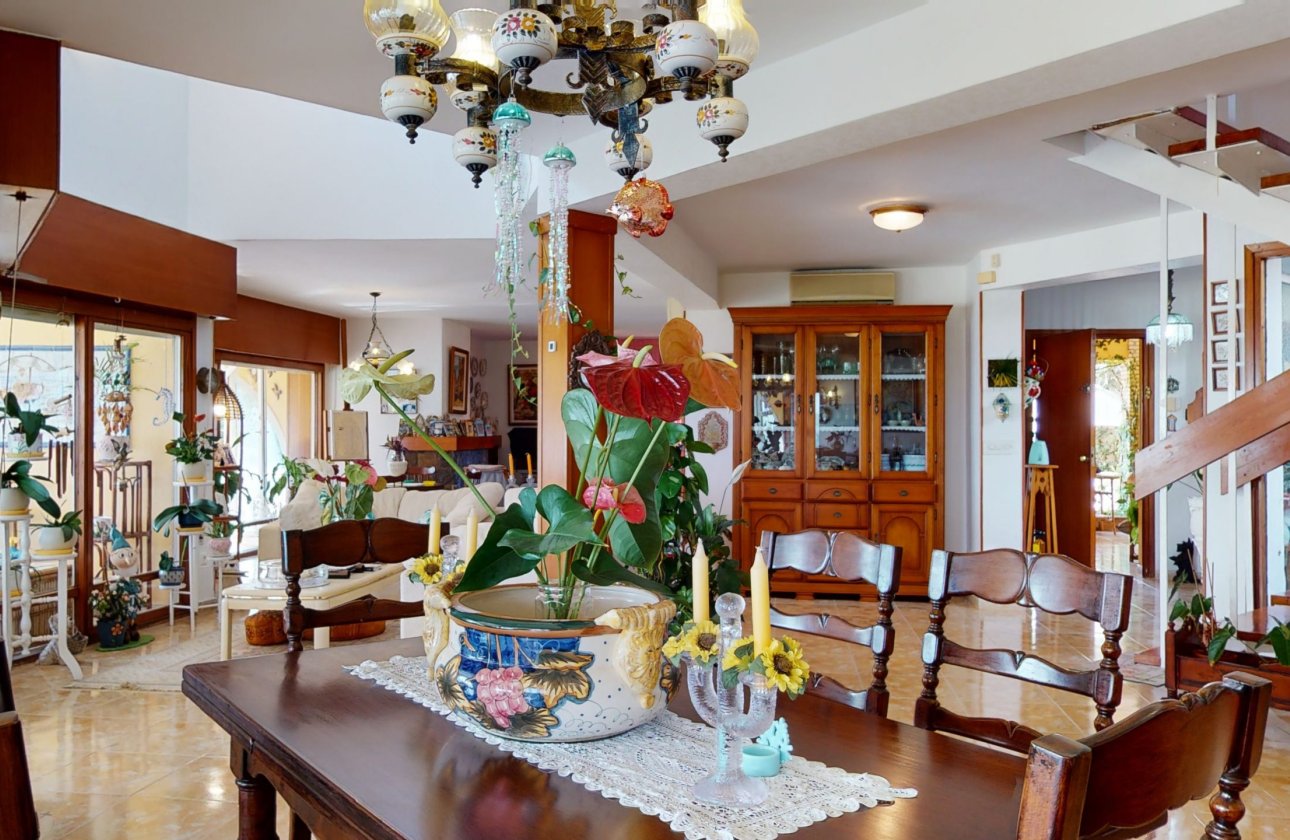 Revente - Villa -
Orihuela Costa - Costa Blanca