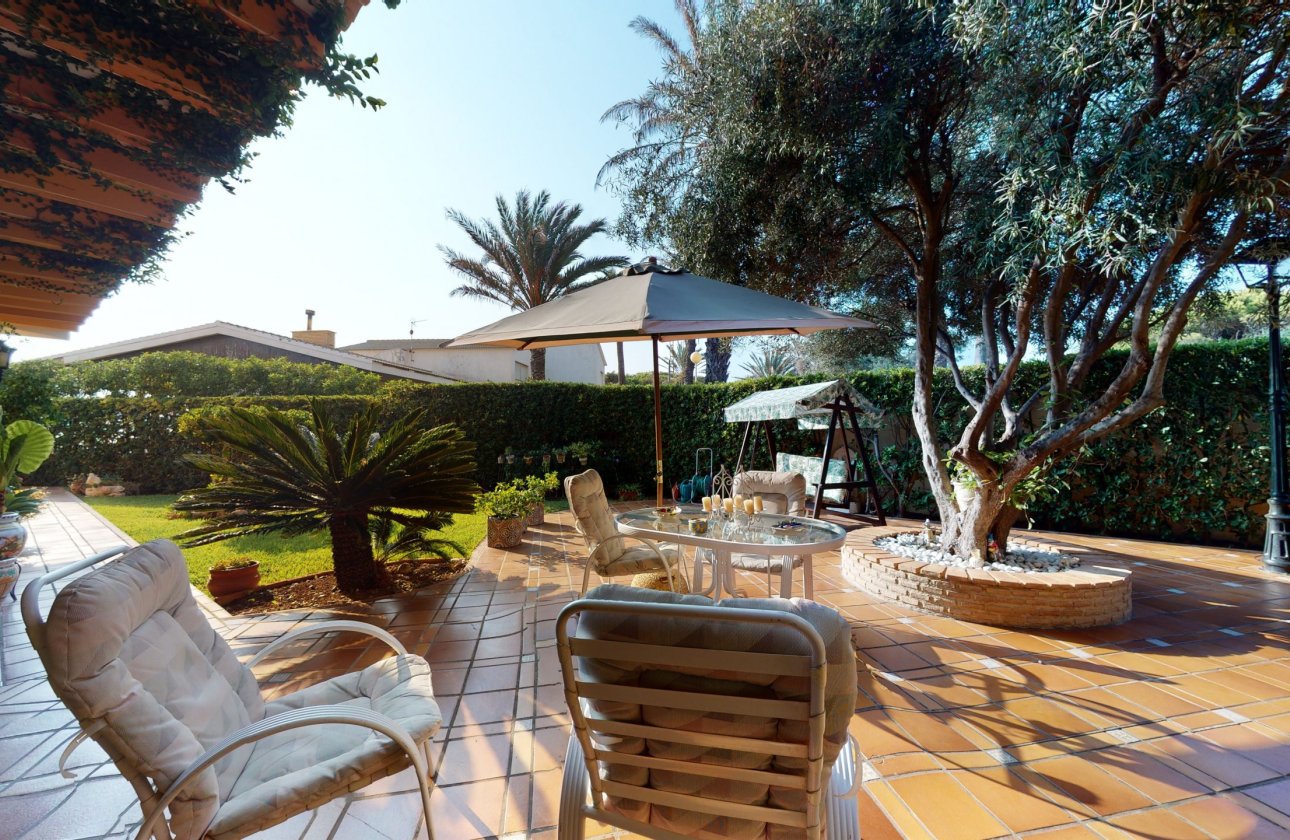 Revente - Villa -
Orihuela Costa - Costa Blanca