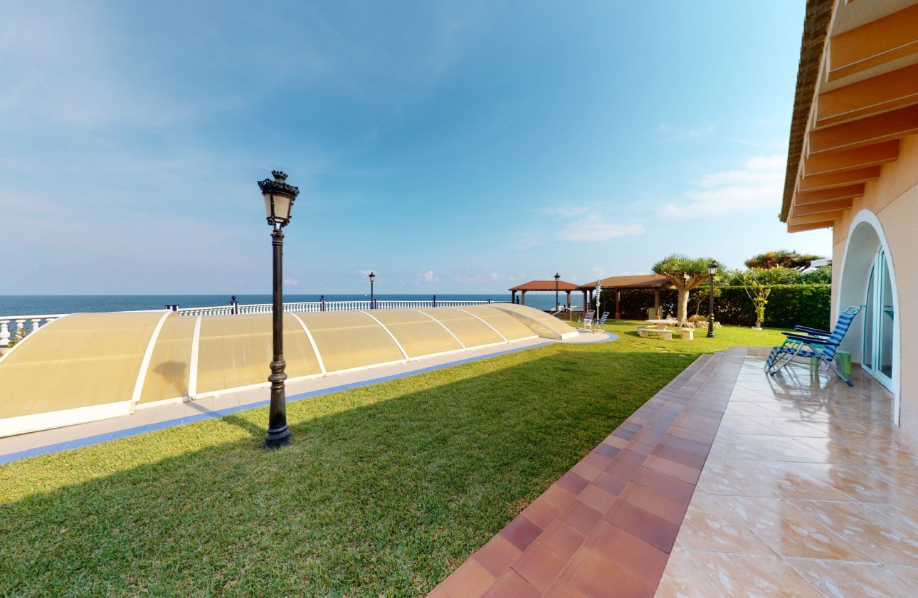 Revente - Villa -
Orihuela Costa - Costa Blanca