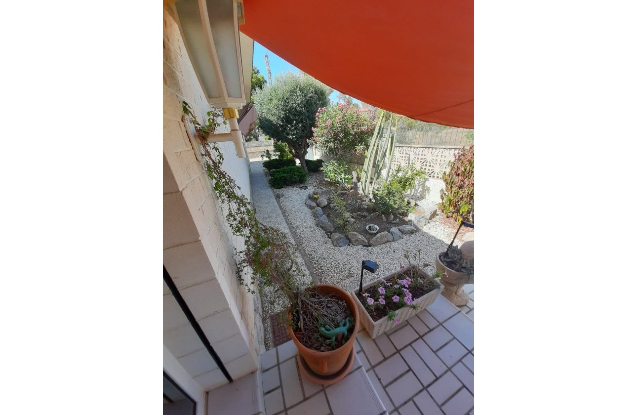 Revente - Villa -
Orihuela Costa - Costa Blanca