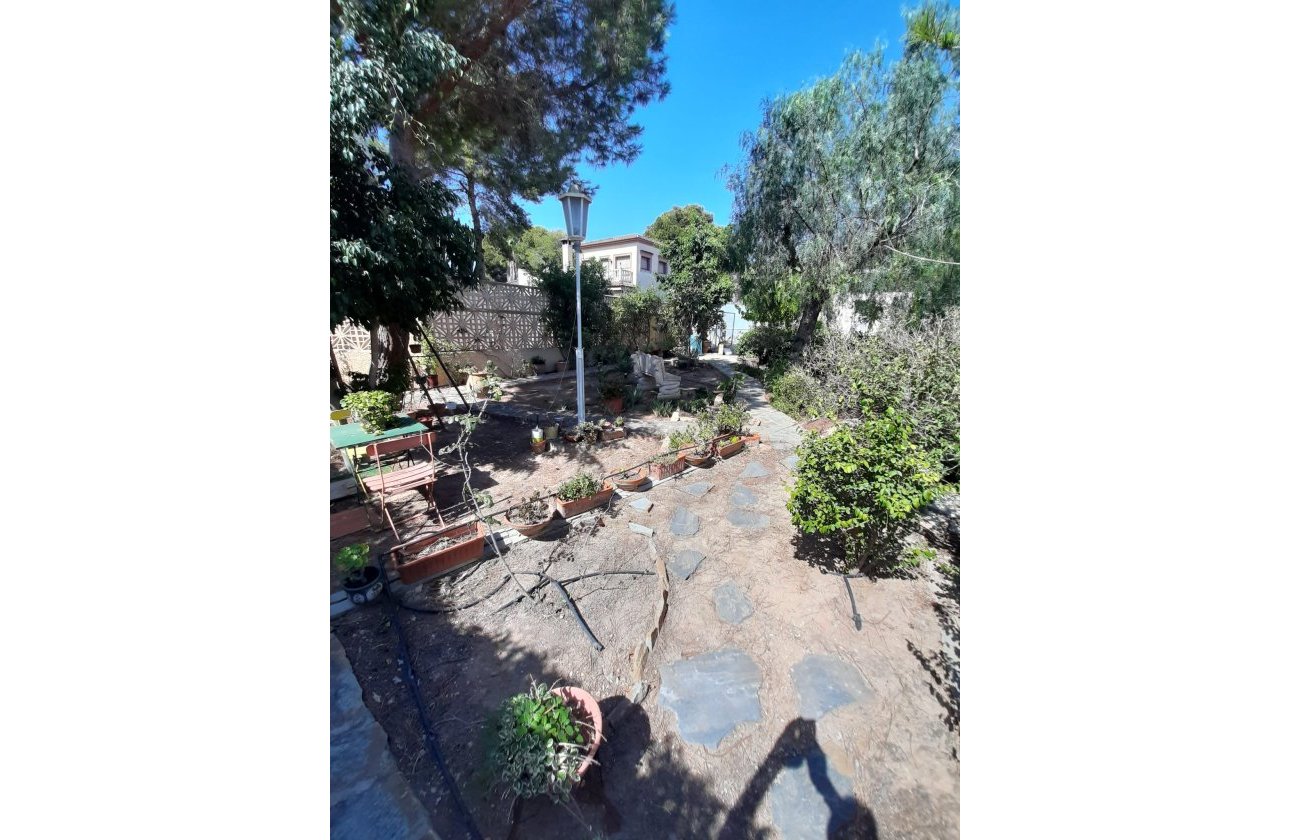 Revente - Villa -
Orihuela Costa - Costa Blanca