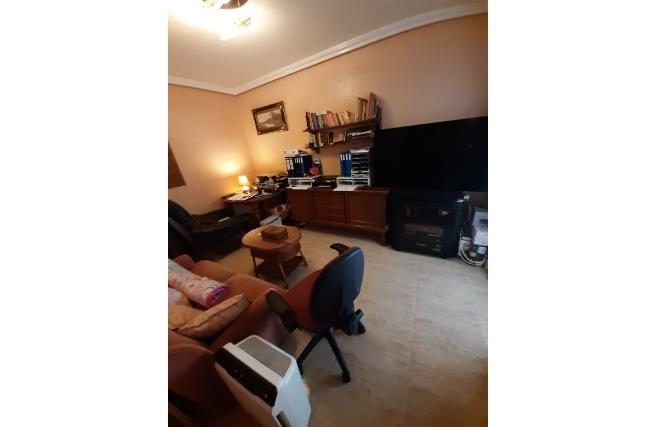 Revente - Villa -
Orihuela Costa - Costa Blanca