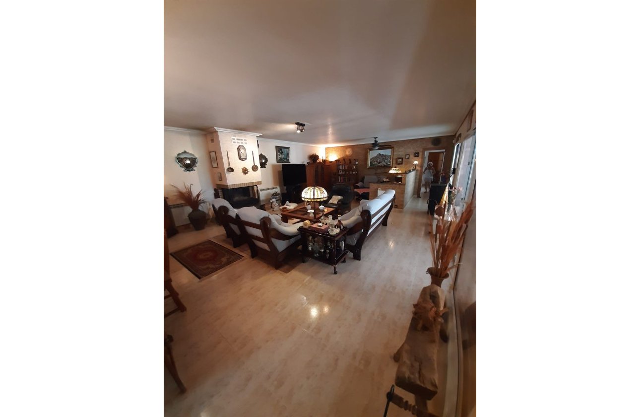 Revente - Villa -
Orihuela Costa - Costa Blanca