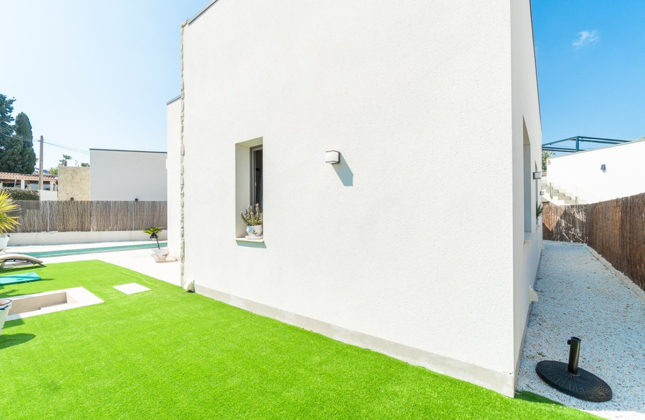 Revente - Villa -
Orihuela Costa - Costa Blanca