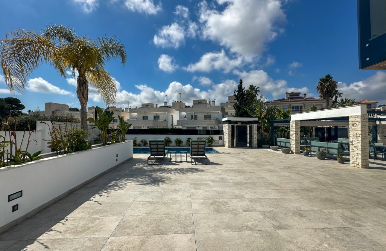 Revente - Villa -
Orihuela Costa - Costa Blanca