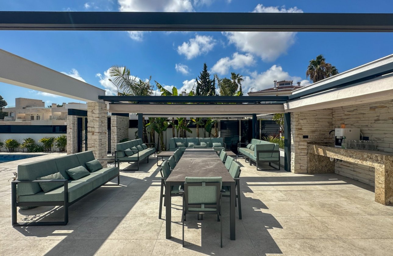 Revente - Villa -
Orihuela Costa - Costa Blanca