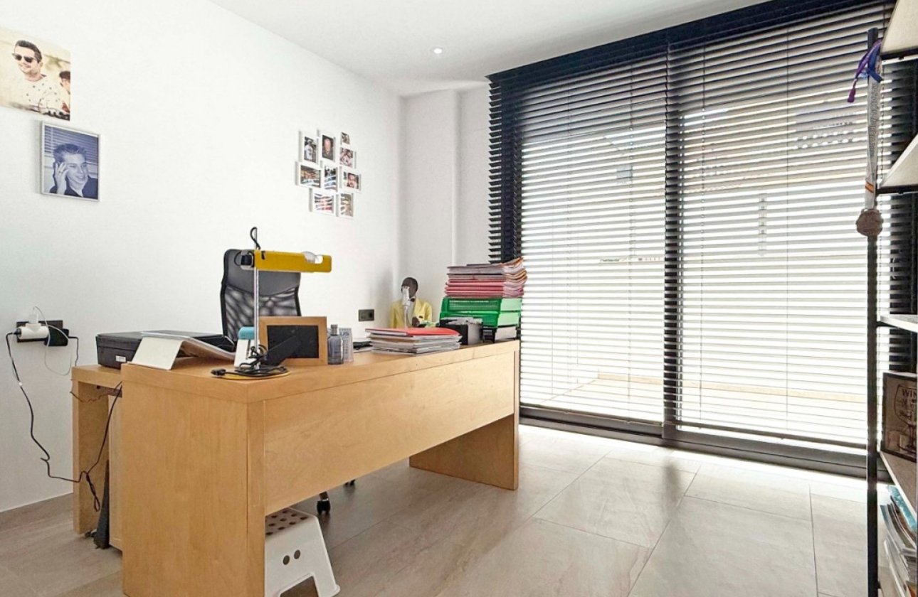 Revente - Villa -
Orihuela Costa - Costa Blanca