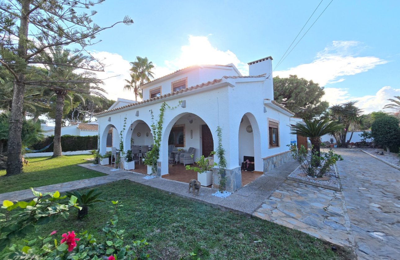 Revente - Villa -
Orihuela Costa - Costa Blanca